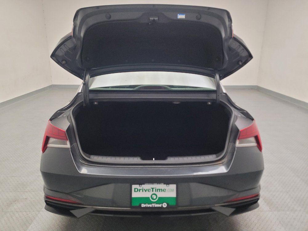 Used 2022 Hyundai Elantra SEL w/ Convenience + Premium Package FWD image 29