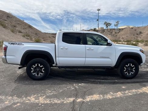 Used 2023 Toyota Tacoma TRD Off-Road image 6