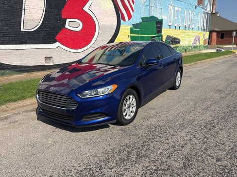 Used 2016 Ford Fusion S image 2