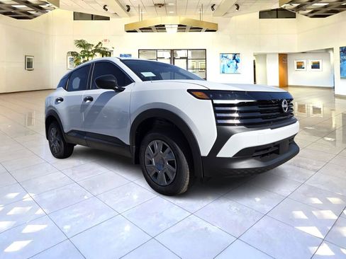 New 2026 Nissan Kicks S image 2