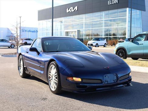 Used 2001 Chevrolet Corvette Coupe w/ Preferred Equipment Group2 image 1