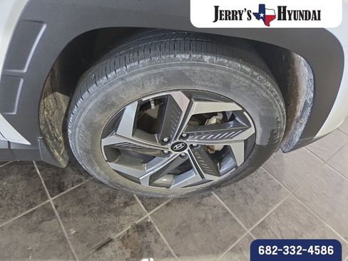 Used 2023 Hyundai Tucson SEL w/ Convenience Package FWD image 4