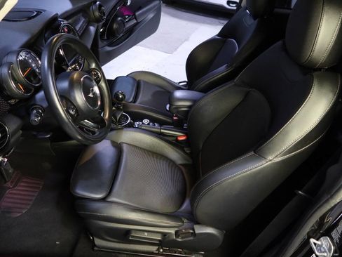 Used 2017 MINI Cooper S w/ Premium Package FWD image 18