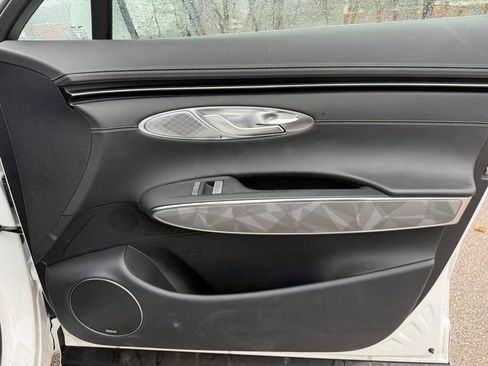 Used 2025 Genesis GV70 3.5T Sport w/ Sport Advanced Package image 30