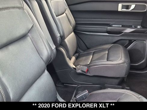 Used 2020 Ford Explorer XLT w/ Equipment Group 202A AWD/4WD image 27