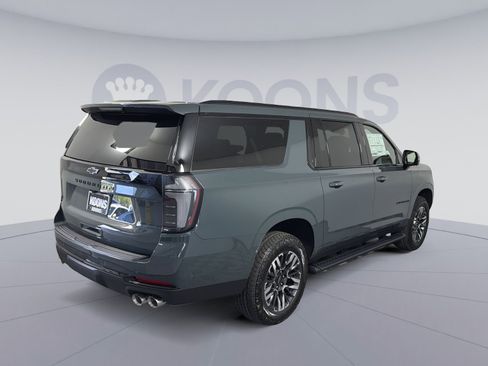 New 2026 Chevrolet Suburban Z71 AWD/4WD image 7