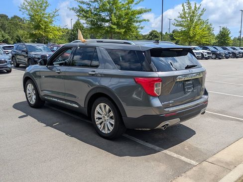 Used 2023 Ford Explorer Limited w/ Limited Technology Package RWD image 6