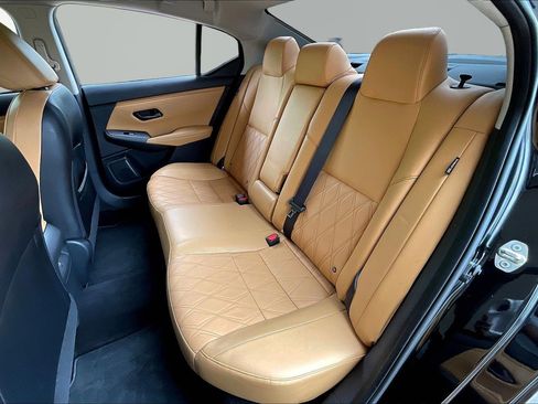 Used 2024 Nissan Sentra SV w/ SV Premium Package FWD image 21