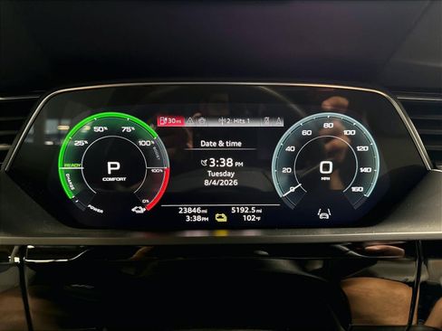 Used 2024 Audi Q8 e-tron Prestige w/ Prestige Package AWD/4WD image 21