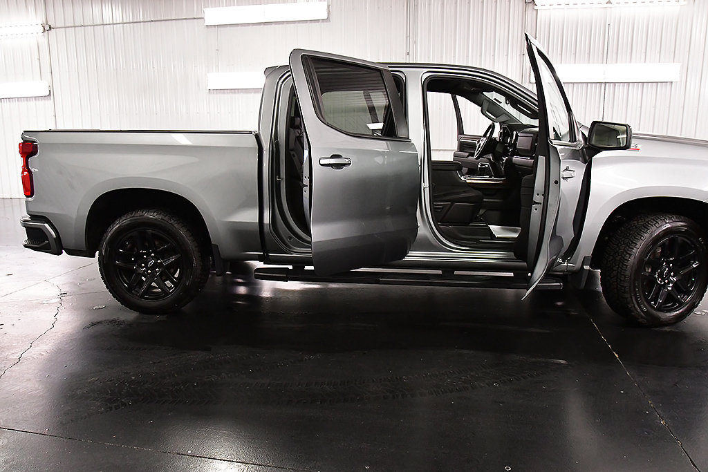 Used 2024 Chevrolet Silverado 1500 RST w/ Convenience Package II AWD/4WD image 30