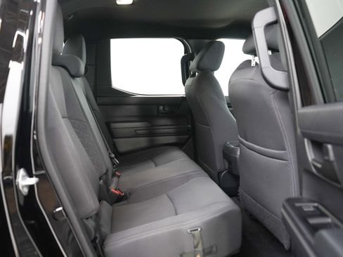 Used 2024 Toyota Tacoma SR AWD/4WD image 12