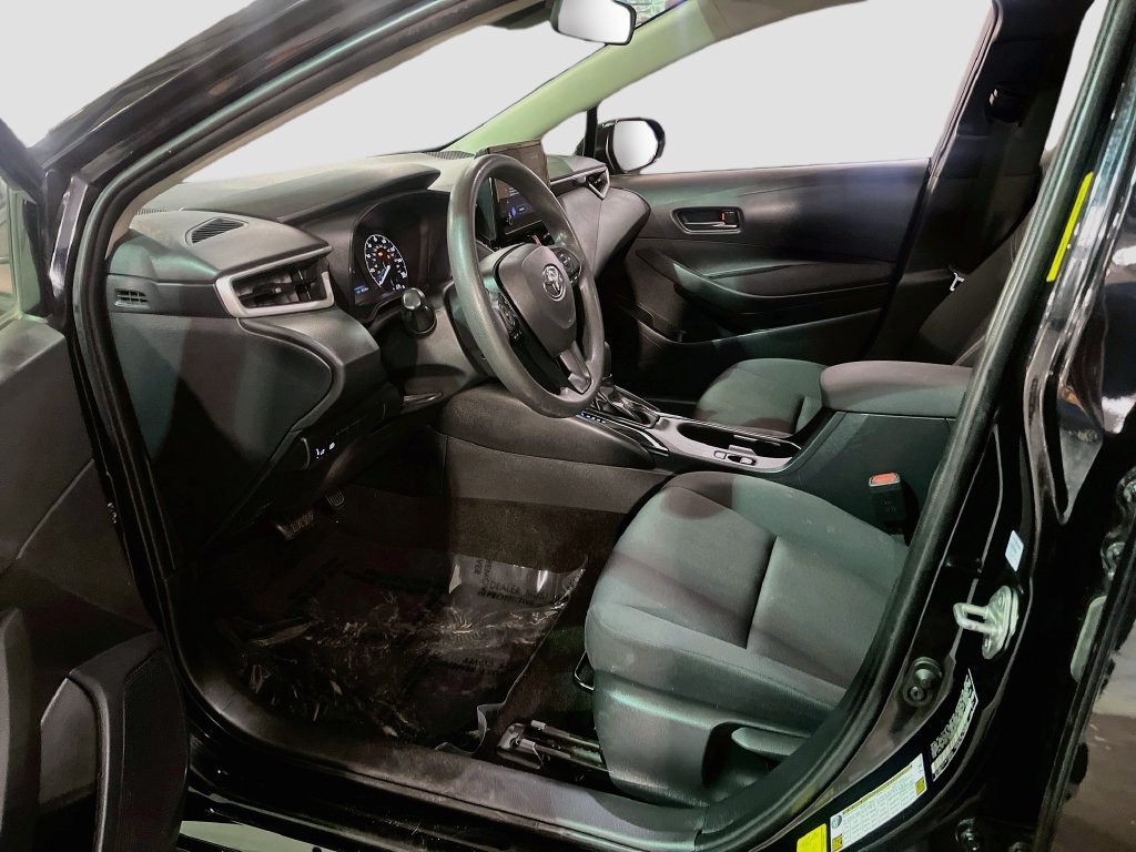 Used 2023 Toyota Corolla LE w/ Carpet Mat Package (TMS) FWD image 21