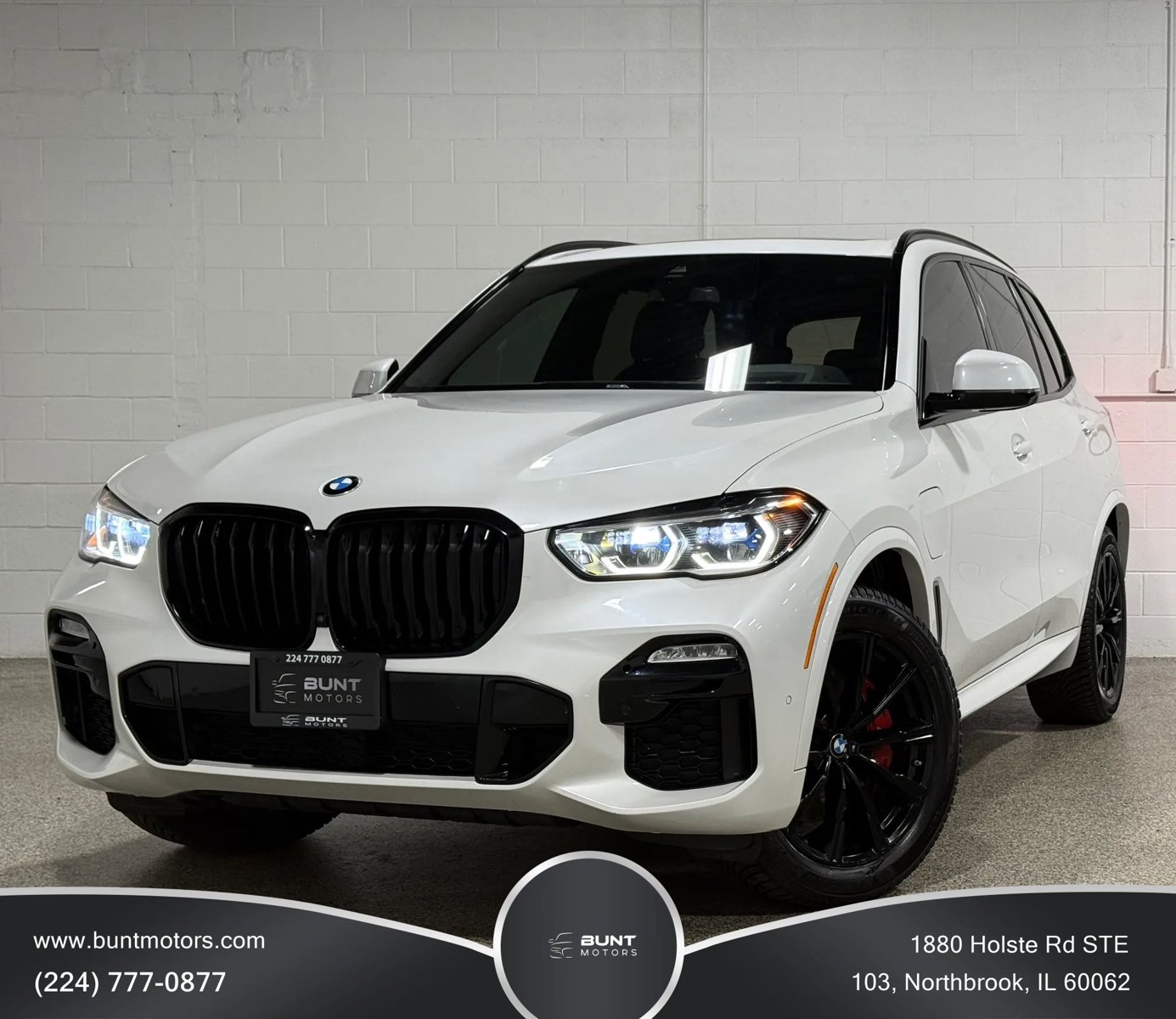 Used 2021 BMW X5 xDrive45e w/ M Sport Package AWD/4WD image 1