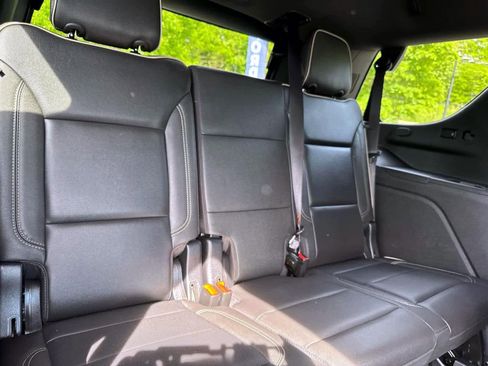 Used 2023 Chevrolet Tahoe Premier AWD/4WD image 15