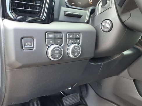 New 2026 GMC Sierra 1500 AT4 w/ AT4 Premium Package AWD/4WD image 18