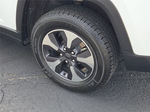 Used 2024 Jeep Grand Cherokee Limited 4xe AWD/4WD image 19