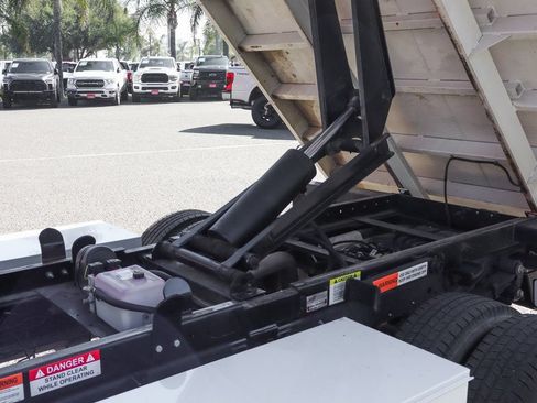 Used 2022 Ford F350 XL w/ Power Equipment Group RWD image 10