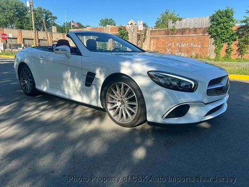 Used 2018 Mercedes-Benz SL 550 image 7