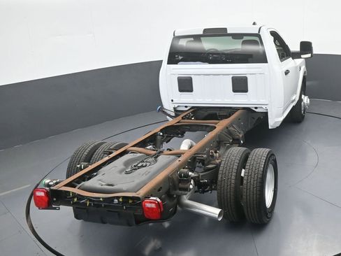 Used 2024 RAM 3500 Tradesman RWD image 40