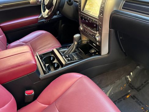 Used 2021 Lexus GX 460 Premium image 32