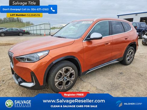 Used 2023 BMW X1 xDrive28i AWD/4WD image 1