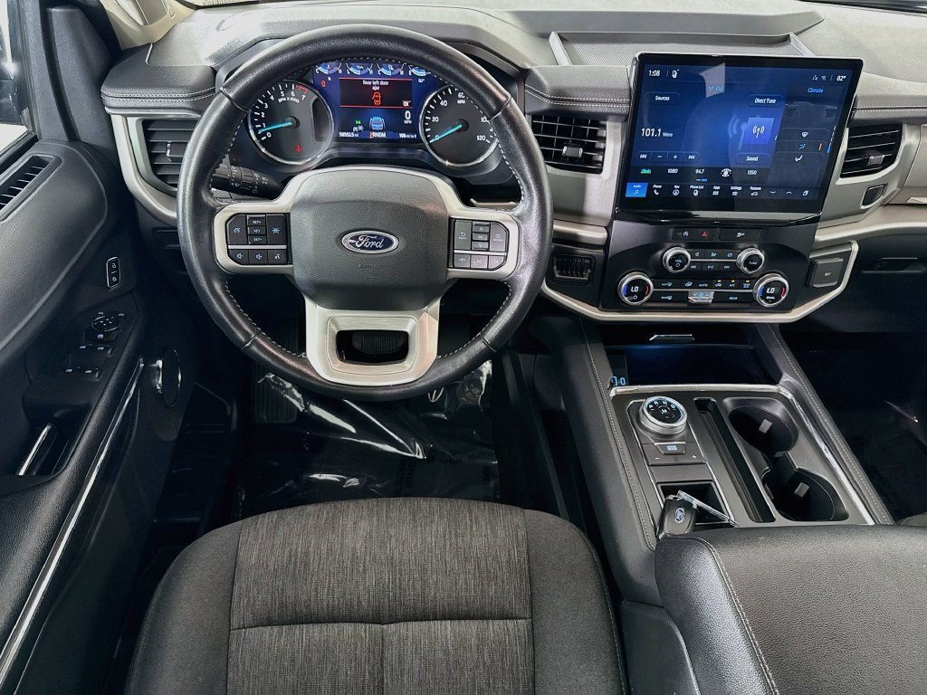 Used 2024 Ford Expedition XLT RWD image 16