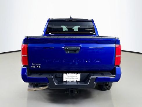 Used 2025 Toyota Tacoma SR5 AWD/4WD image 6