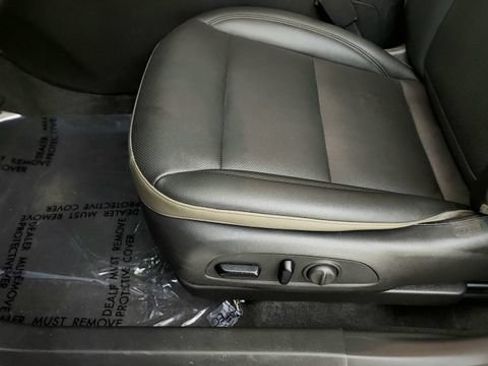 Used 2024 Chevrolet Trax ACTIV w/ Sunroof Package FWD image 49