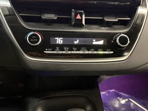 Used 2020 Toyota Corolla LE FWD image 34