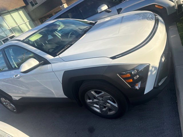 Used 2025 Hyundai Kona SE FWD image 4