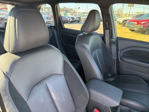 Used 2025 Subaru Forester Touring image 12