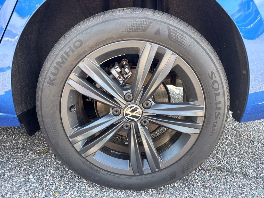 Used 2023 Volkswagen Jetta SE FWD image 14