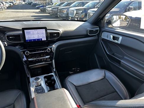 Certified 2023 Ford Explorer ST-Line image 17