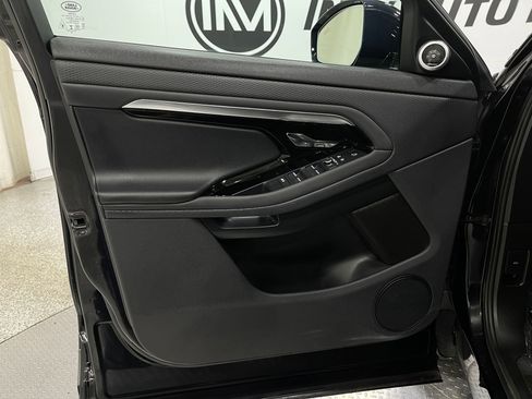 Used 2021 Land Rover Range Rover Evoque R-Dynamic S image 15