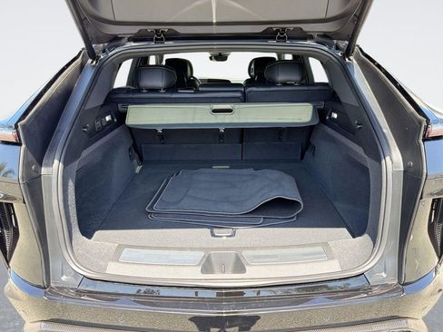 Used 2026 Cadillac Lyriq V w/ Exterior Carbon Fiber Package AWD/4WD image 28