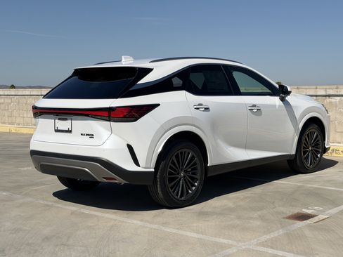 New 2026 Lexus RX 350h w/ Convenience Package AWD/4WD image 11