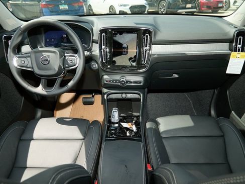 New 2026 Volvo XC40 B5 Plus w/ Protection Package Premier image 18