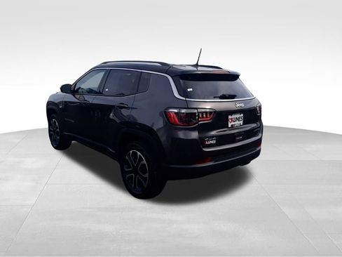 Used 2022 Jeep Compass Limited image 7