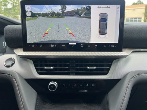 New 2027 Ford Explorer Active w/ Active Comfort Package RWD image 5