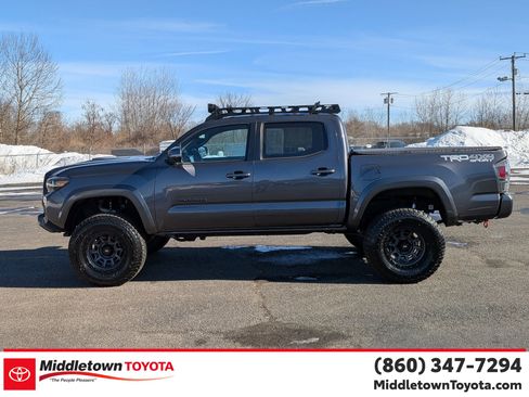 Used 2023 Toyota Tacoma TRD Sport image 6