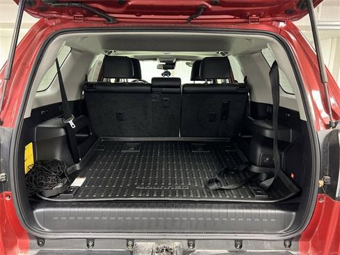Used 2022 Toyota 4Runner Limited image 27