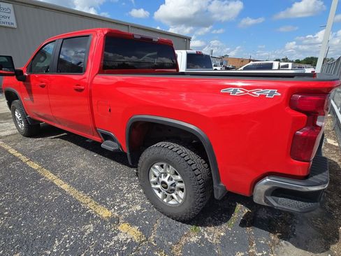 Used 2023 Chevrolet Silverado 2500 LT image 3