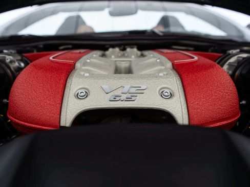 Used 2022 Ferrari 812 GTS RWD image 35
