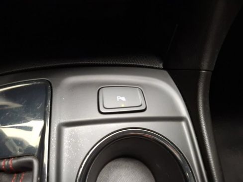 Used 2022 Chevrolet Equinox RS w/ Infotainment Package FWD image 27