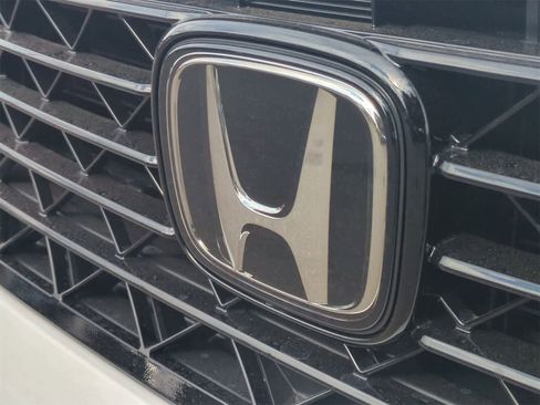 New 2025 Honda Accord SE image 12