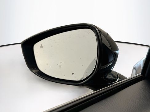 Used 2025 MAZDA CX-30 AWD 2.5 S w/ Preferred Package image 16