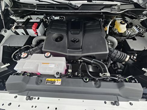 Certified 2026 Toyota Tundra Limited AWD/4WD image 23