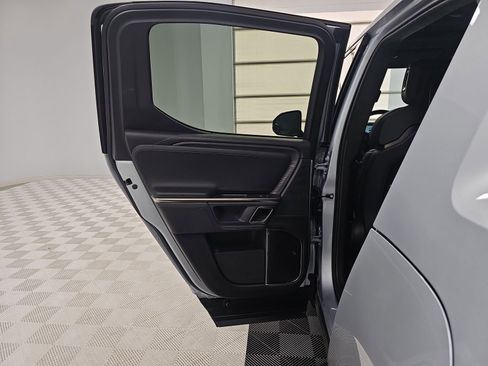 Used 2023 Rivian R1T Adventure image 17