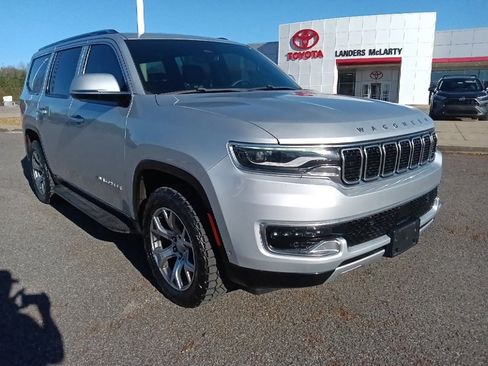 Used 2022 Jeep Wagoneer Series II image 1