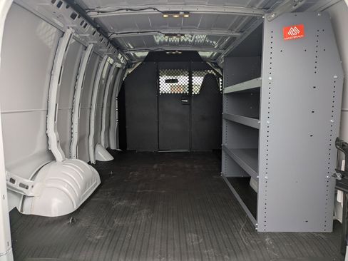 New 2025 GMC Savana 2500 Work Van w/ Safety Package image 21